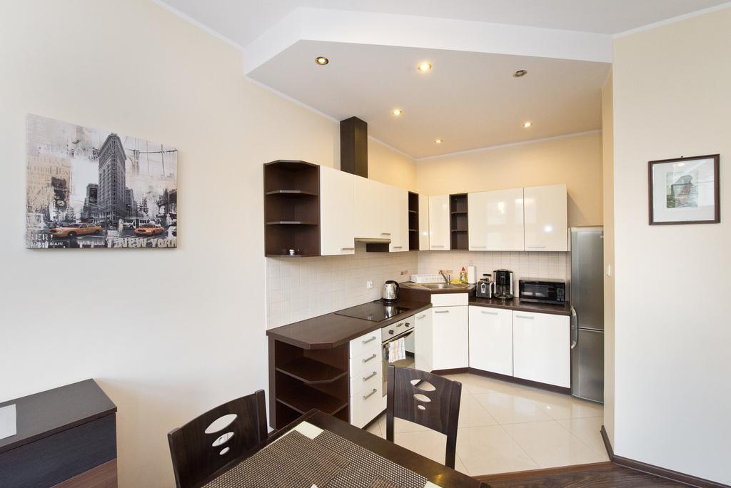 Gdanskie Apartamenty - Apartamenty - Dluga Z Widokiem Na Ratusz I Nad Motlawa Phòng bức ảnh