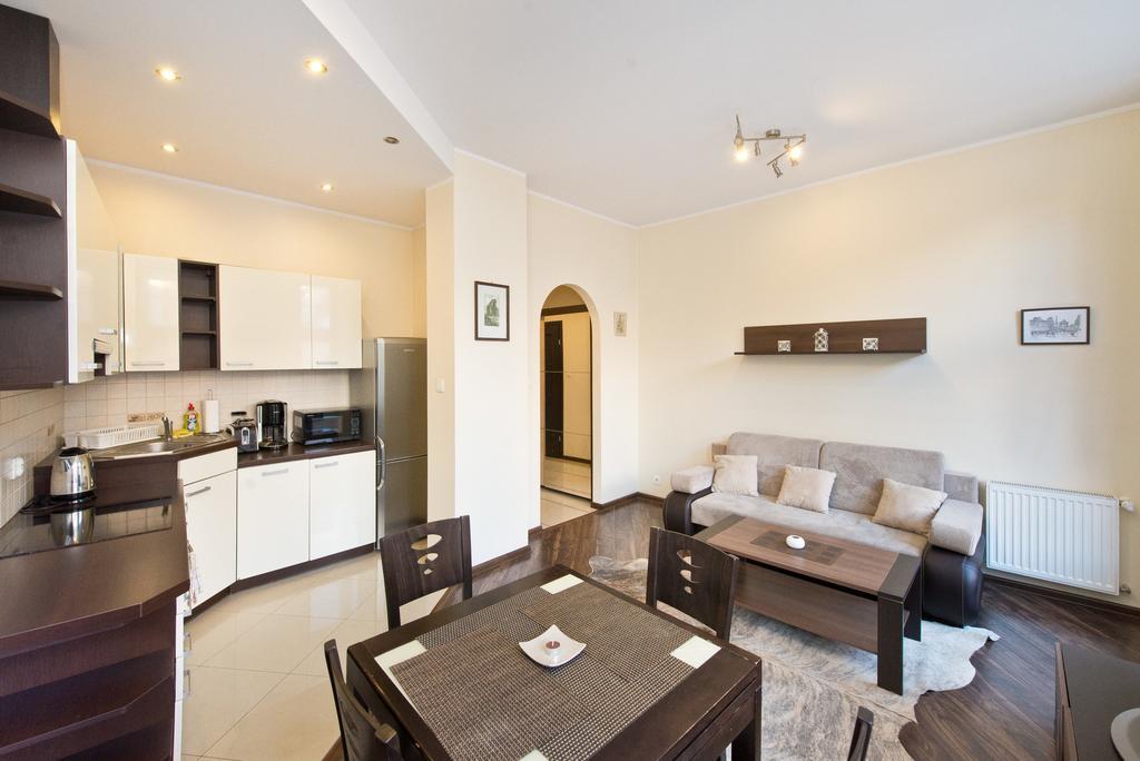 Gdanskie Apartamenty - Apartamenty - Dluga Z Widokiem Na Ratusz I Nad Motlawa Phòng bức ảnh