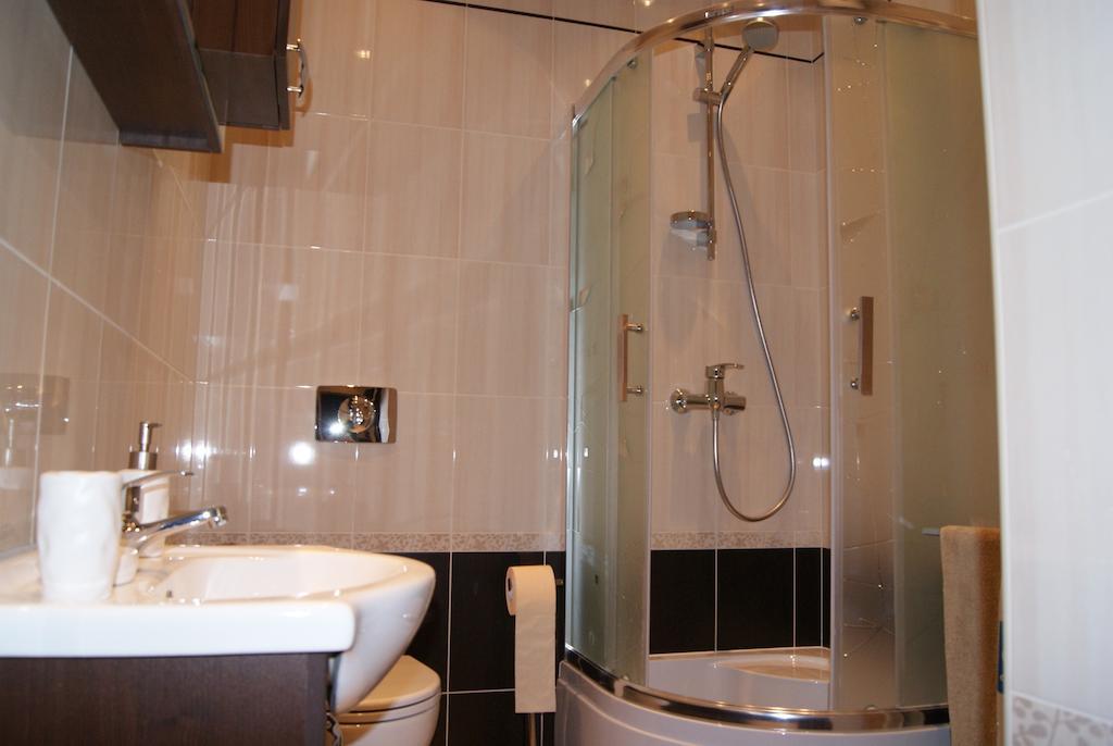 Gdanskie Apartamenty - Apartamenty - Dluga Z Widokiem Na Ratusz I Nad Motlawa Phòng bức ảnh
